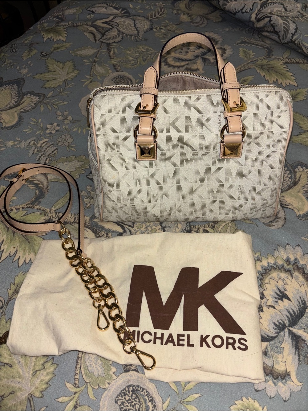 Michael Kors Medium Grayson Logo Satchel-like new